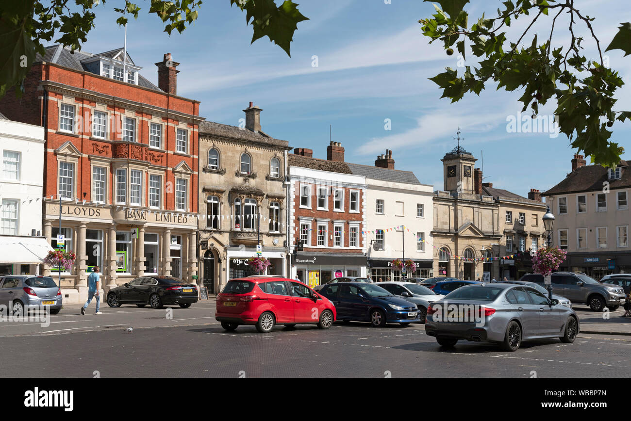 Devizes Shopping High Resolution Stock Photography And Images Alamy