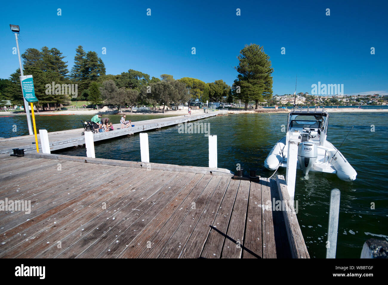Swan River foreshore, with views of the river and city, and bike and walking paths, cafes, jetties and parks, drawing walkers, cyclists, recreational Stock Photo