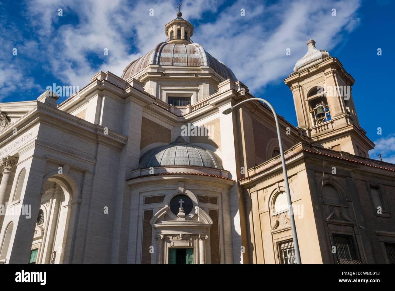 Chiesa Parrocchiale Di Dio Trinità D'amore Dio Image High Resolution Stock Photography and Images - Alamy