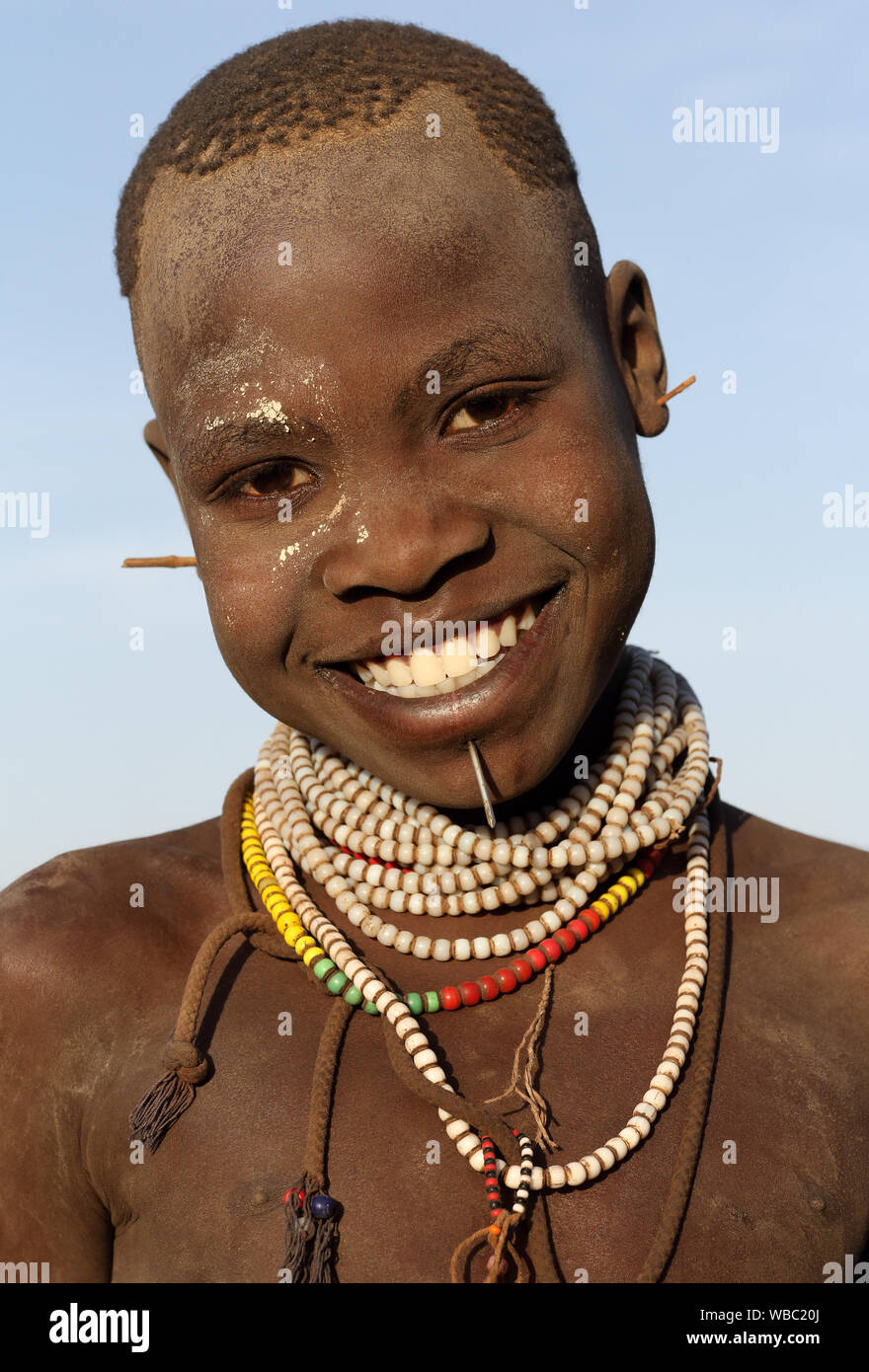 African africa tribe tribes tribal hi-res stock photography and images ...