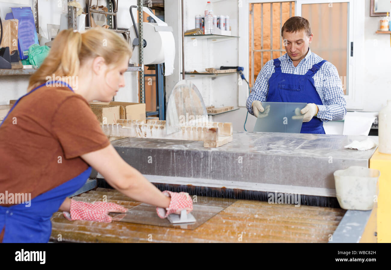 Machine tooling glass hi-res stock photography and images - Alamy