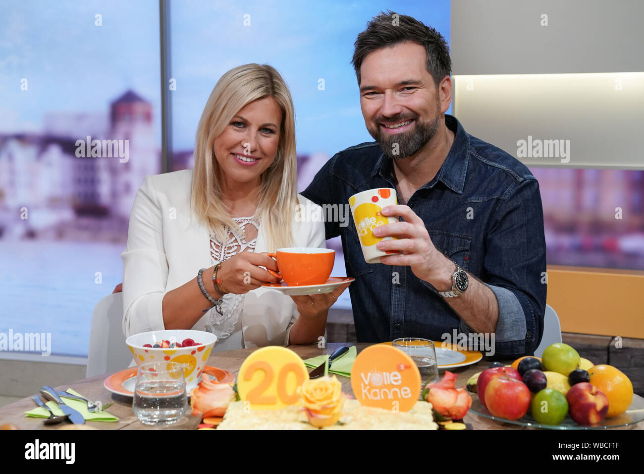 Nadine Krueger und Ingo Nommsen gemeinsam beim Pressetermin zur Geburtstagswoche der ZDF Sendung Volle Kanne am 26.08.2019 in Duesseldorf Stock Photo