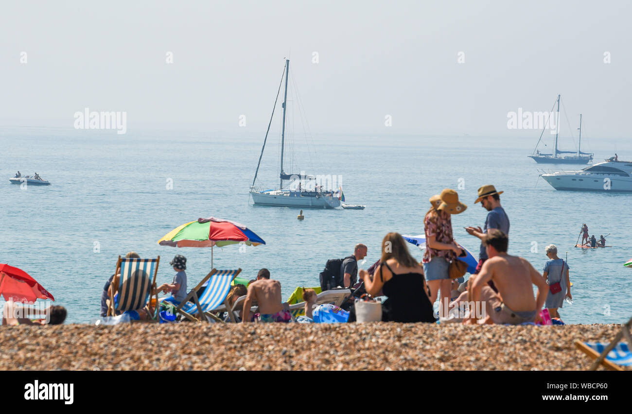 Brighton Uk 26 August 2019 Brighton Beach Is Packed On