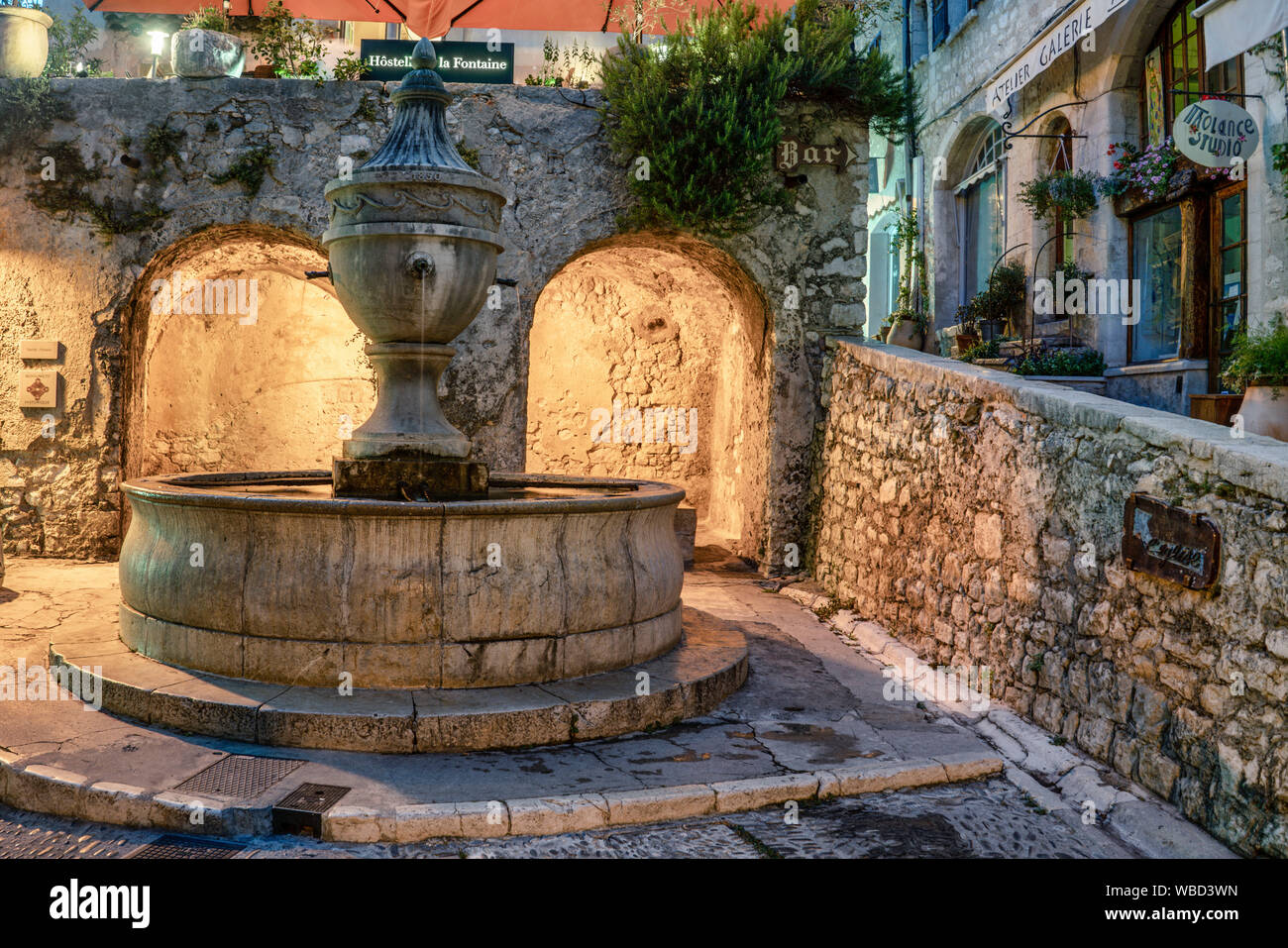 historical fountain from1850 in Saint-Paul-de-Vence, Alpes-Maritimes, Provence-Alpes-Côte d'Azur, france, Europa Stock Photo