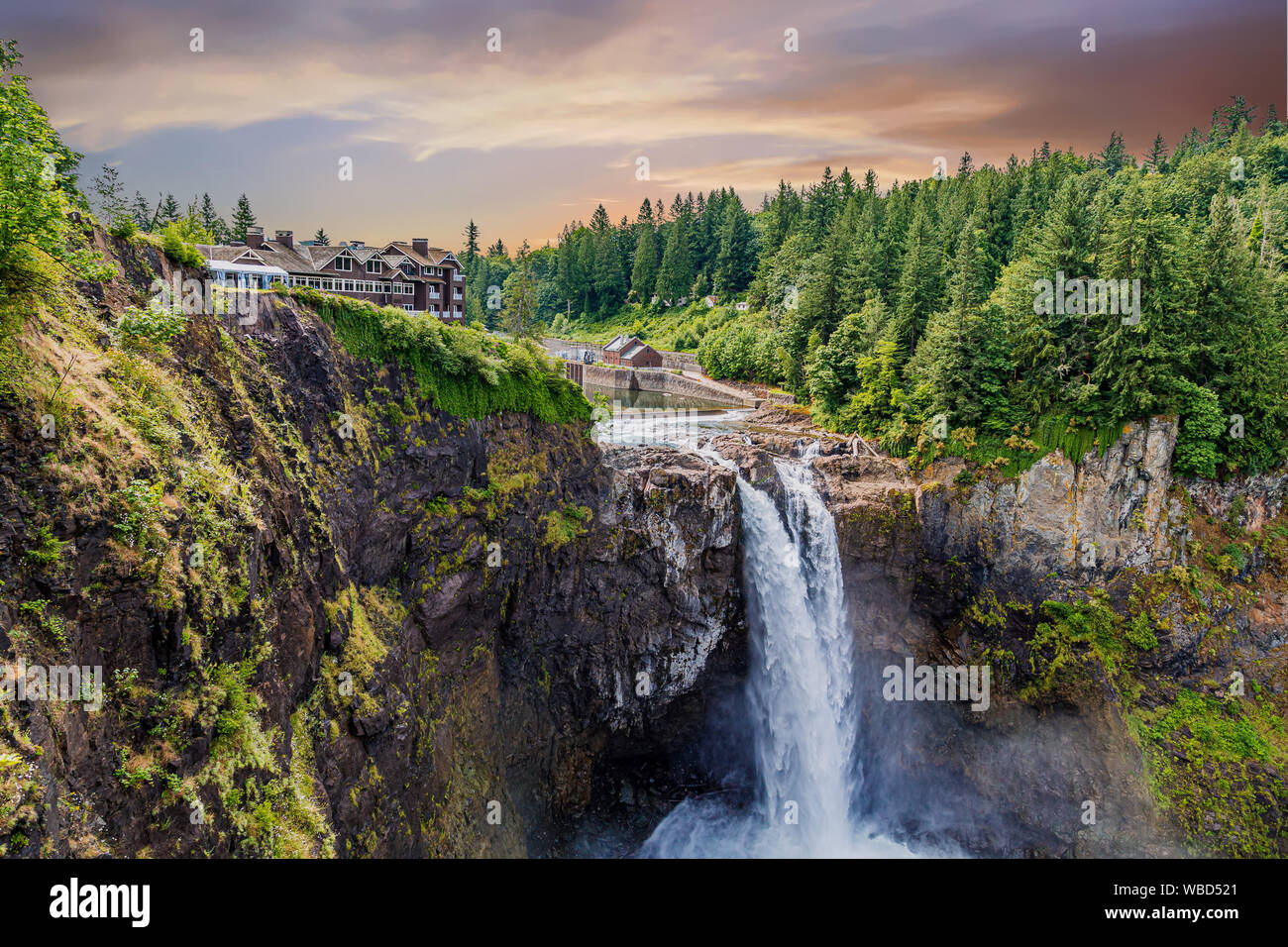 View of Snoqualmie Falls, near Seattle in the Pacific Northwest Stock Photo