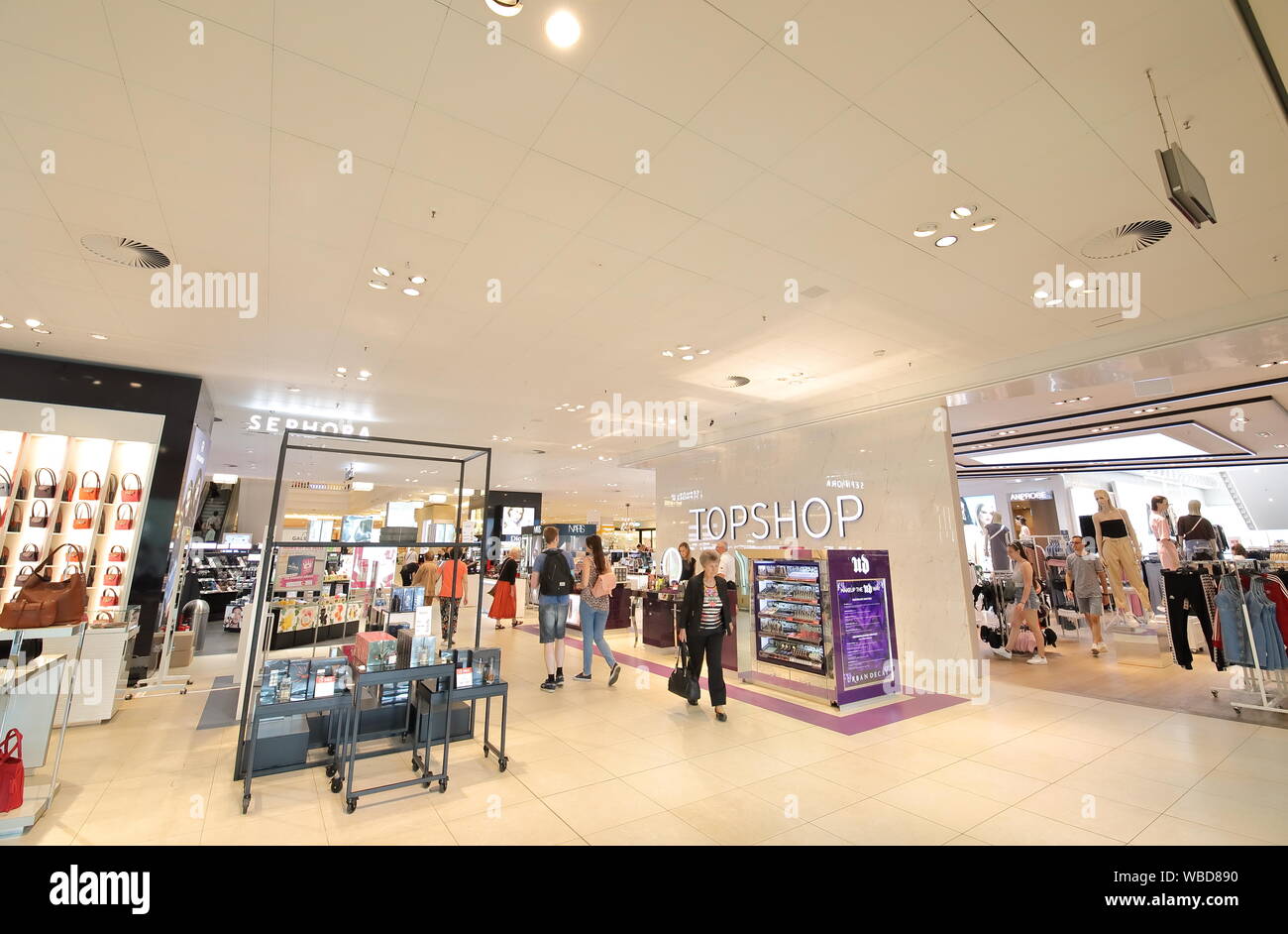 Germany Berlin Mall Berlin Shopping Stock Photos Germany Berlin