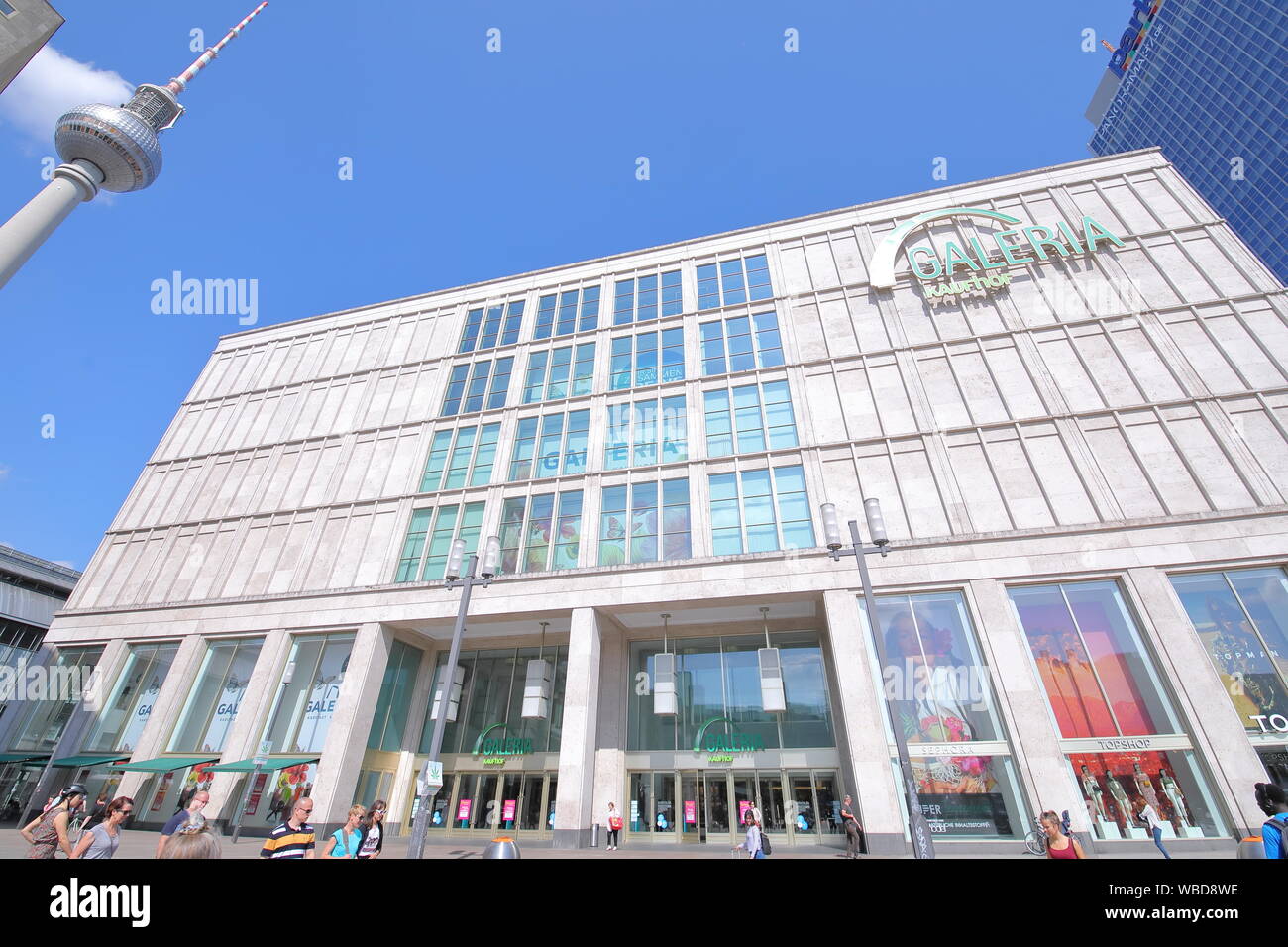 Department store galeria kaufhof hi-res stock photography and images - Page  6 - Alamy