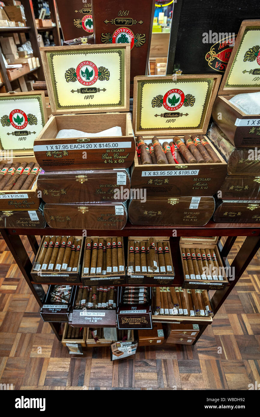 Cigar stores hires stock photography and images Alamy