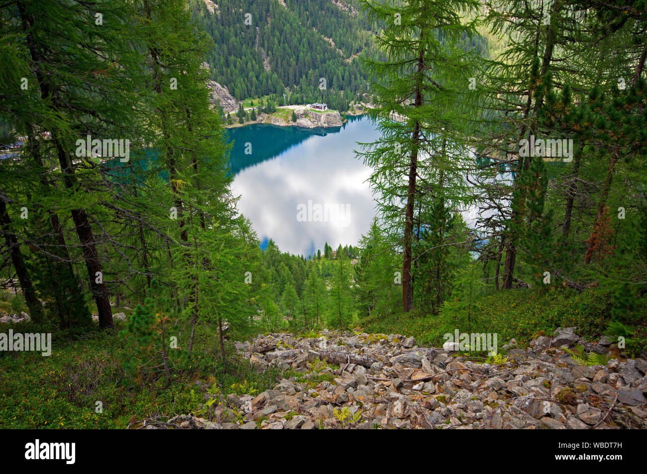 Lake Fontana Bianca Weissbrunn See In Val D Ultimo Ultental