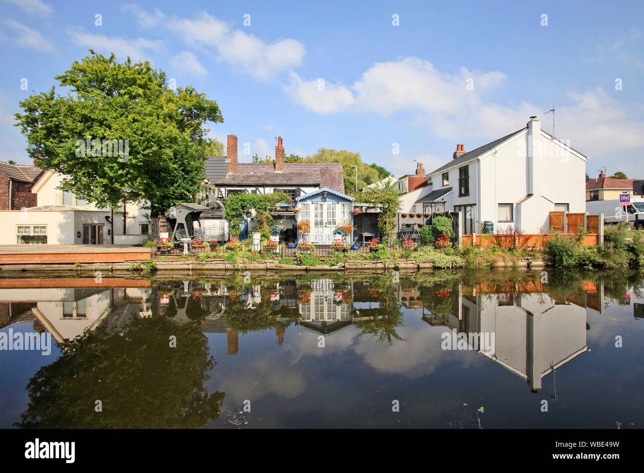 Maghull Merseyside Hi-res Stock Photography And Images - Alamy