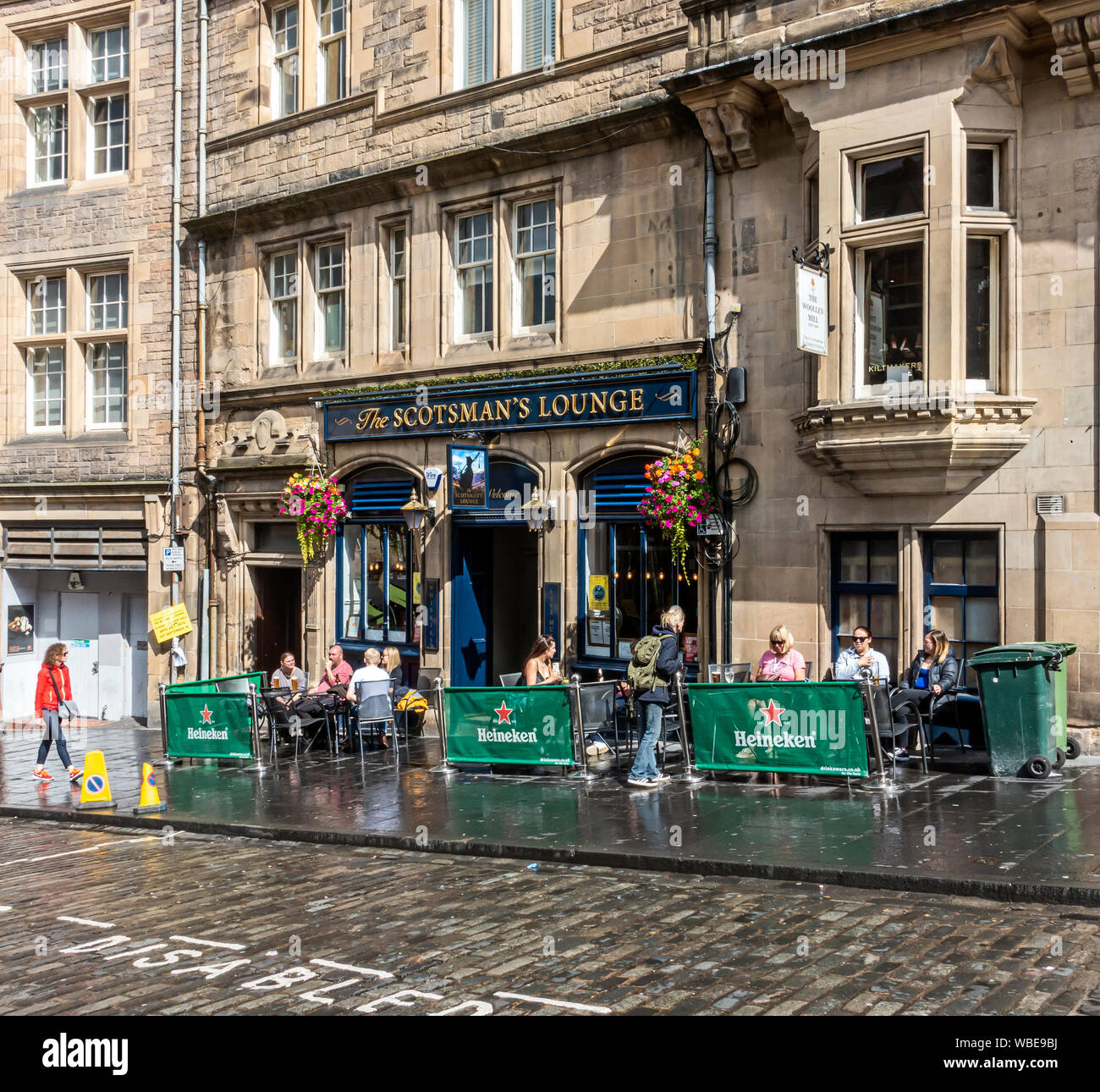 Cockburn street edinburgh hires stock photography and images Alamy