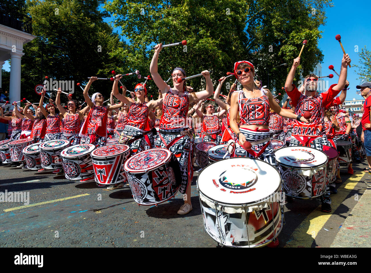 26 August 2019 - Batala Mundo Drummers at the Notting Hill Carnival on a hot Bank Holiday Monday, London, UK Stock Photo