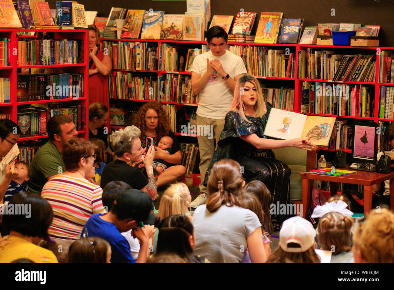 Drag queen event hires stock photography and images Alamy