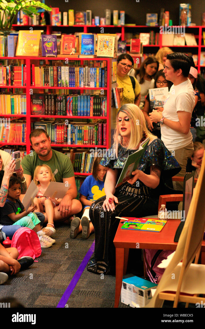 Drag queen story book hires stock photography and images Alamy