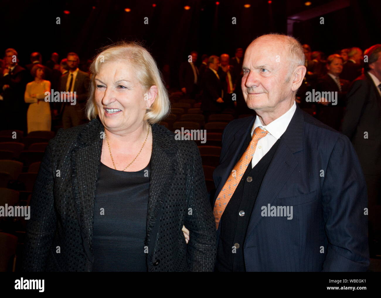 Berlin, Deutschland. 27th Aug, 2019. Ferdinand PIECH died at the age of 82 years. Archive photo: Ferdinand PIECH (Chairman of the Supervisory Board Volkswagen AG) with his wife Ursula Presentation of 'The Golden Steering Wheel' 2014 in Berlin, Germany on 11.11.2014. | Usage worldwide Credit: dpa/Alamy Live News Stock Photo