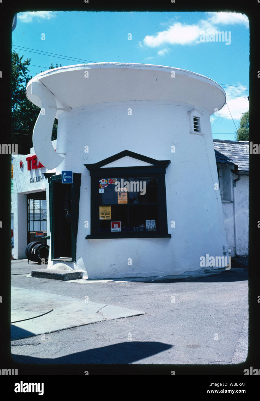 Gallon measure, Buchanan, New York Stock Photo Alamy