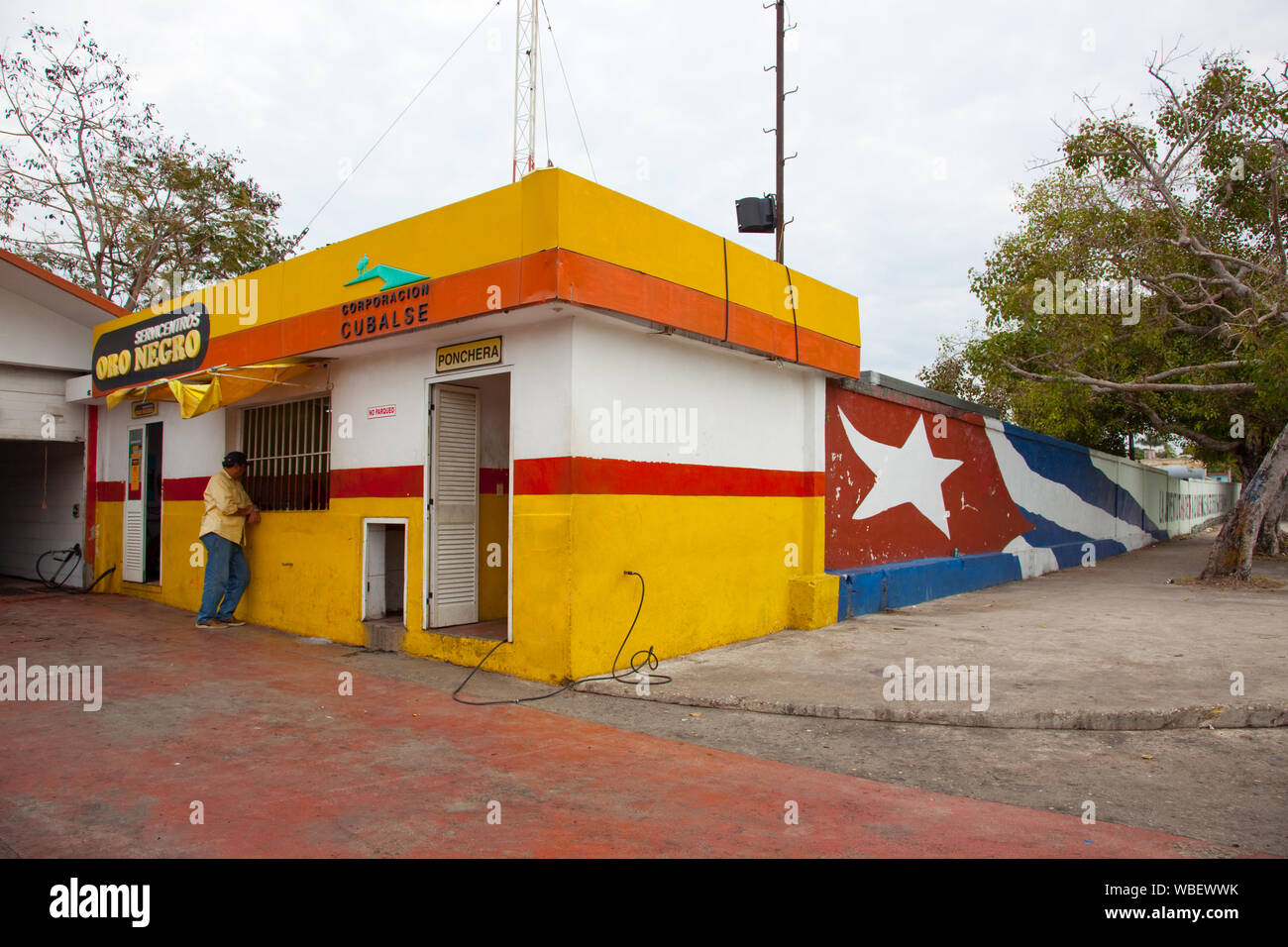 Havana gas station hires stock photography and images Alamy