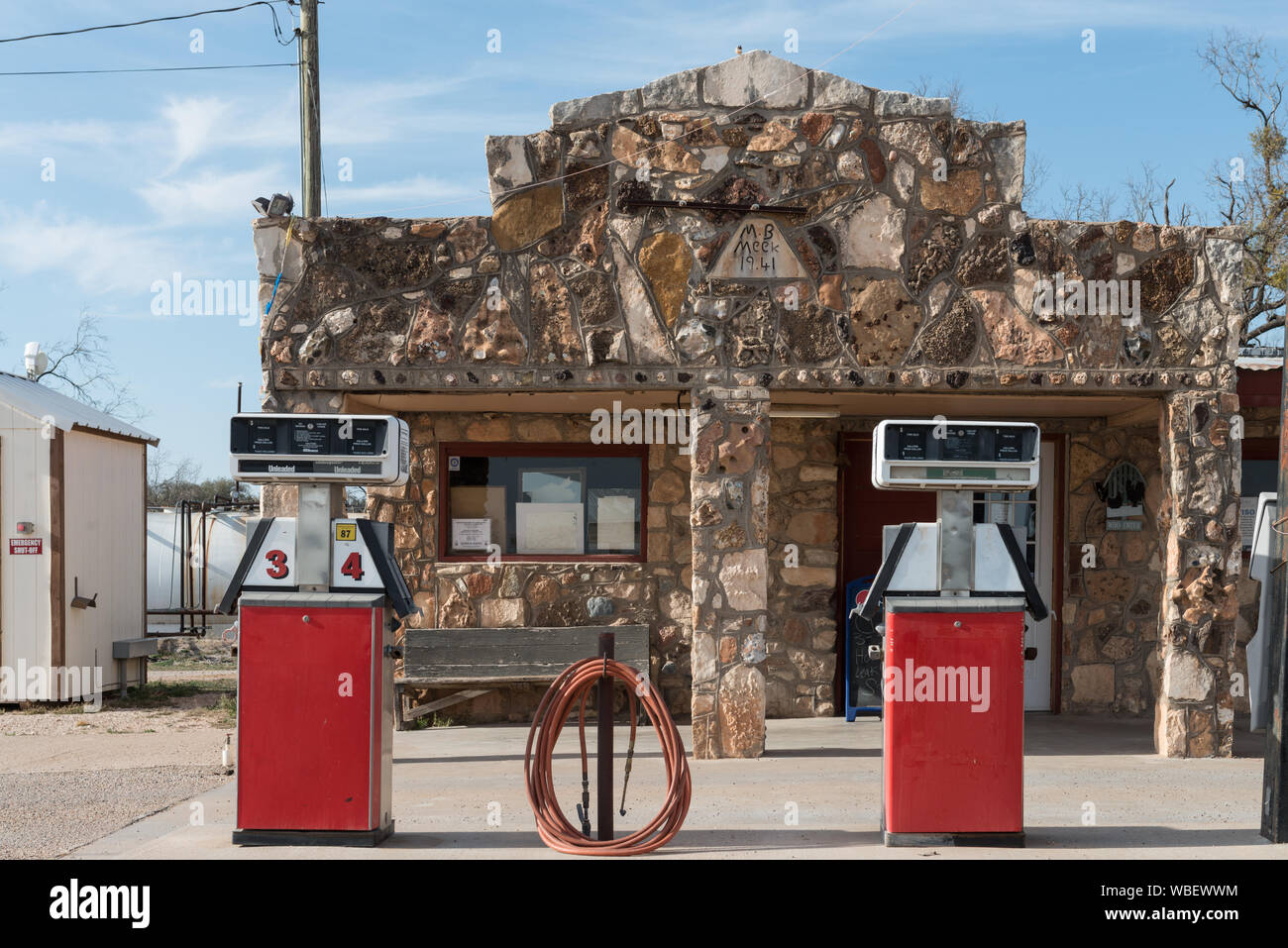 Gas station made of large stones, a common building technique in Texas, in Robert Lee, the county seat of Coke County, Texas Stock Photo