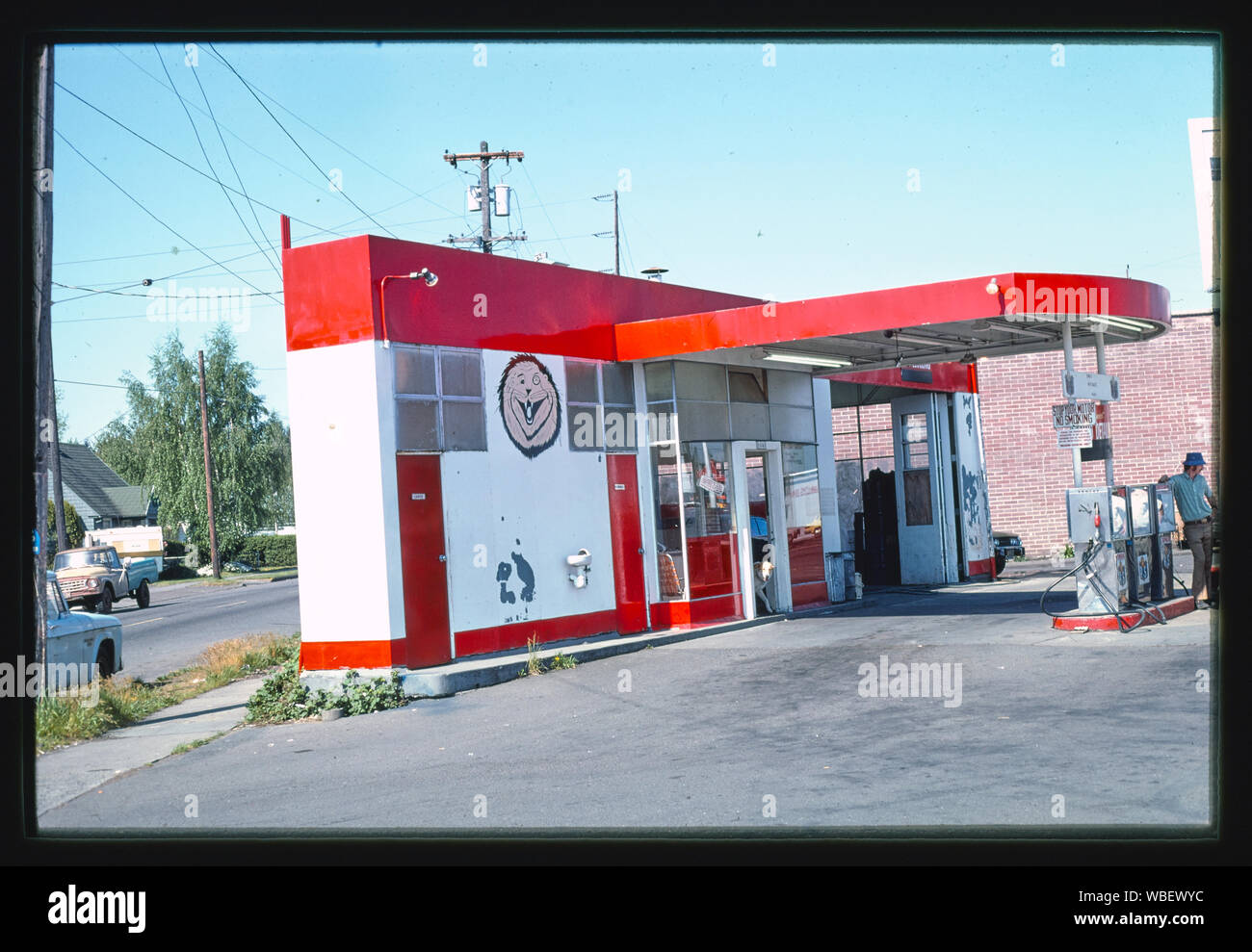 gas station portland oregon stock photo alamy https www alamy com gas station portland oregon image265244432 html