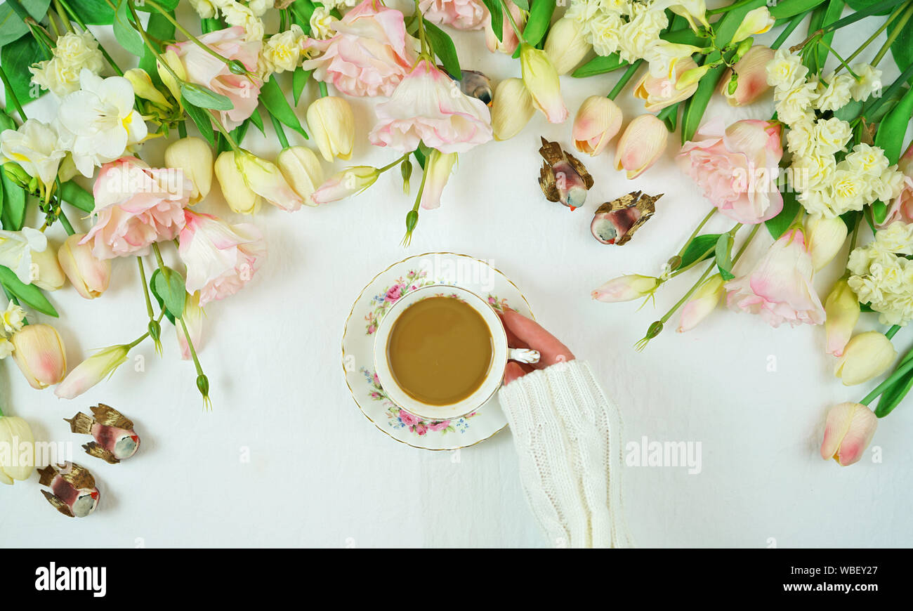 Hello Springtime relaxing tea break concept flat with spring flowers ...