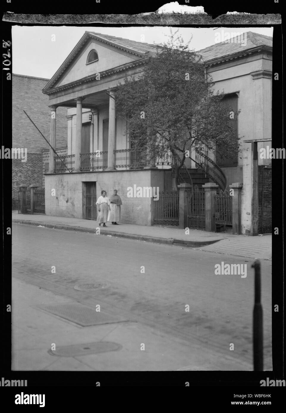 General Beauregard's house, 1113 Chartres Street, New Orleans Abstract/medium: Genthe, Arnold, 1869-1942, photographer. Stock Photo