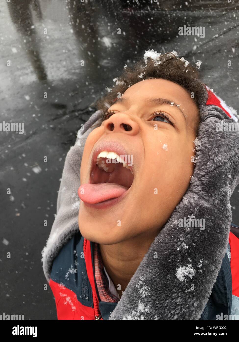 Catching Snowflakes High Resolution Stock Photography and Images - Alamy