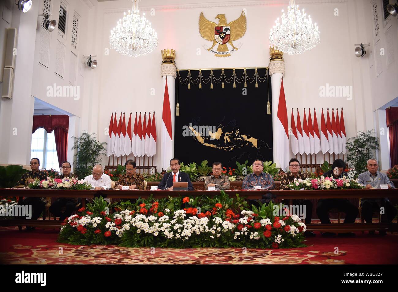 Beijing, Indonesia. 26th Aug, 2019. Indonesian President Joko Widodo (5th L) holds a press conference related to Indonesia's planned new capital at the State Palace in Jakarta, Indonesia, Aug. 26, 2019. Joko Widodo announced on Monday two regencies in East Kalimantan province as the site of the country's new capital. Credit: Zulkarnain/Xinhua/Alamy Live News Stock Photo
