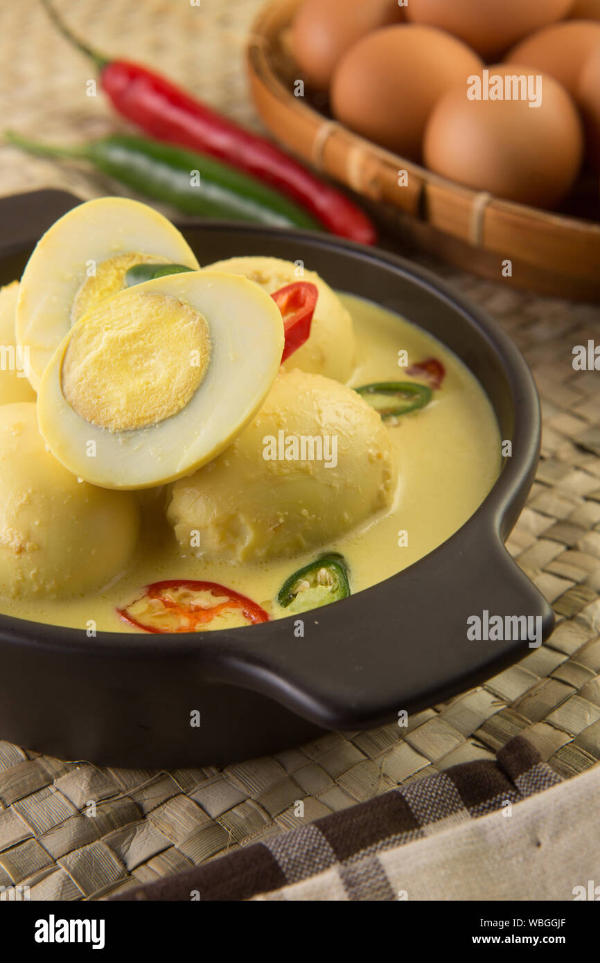 Coconut curry sauce close hires stock photography and images Alamy