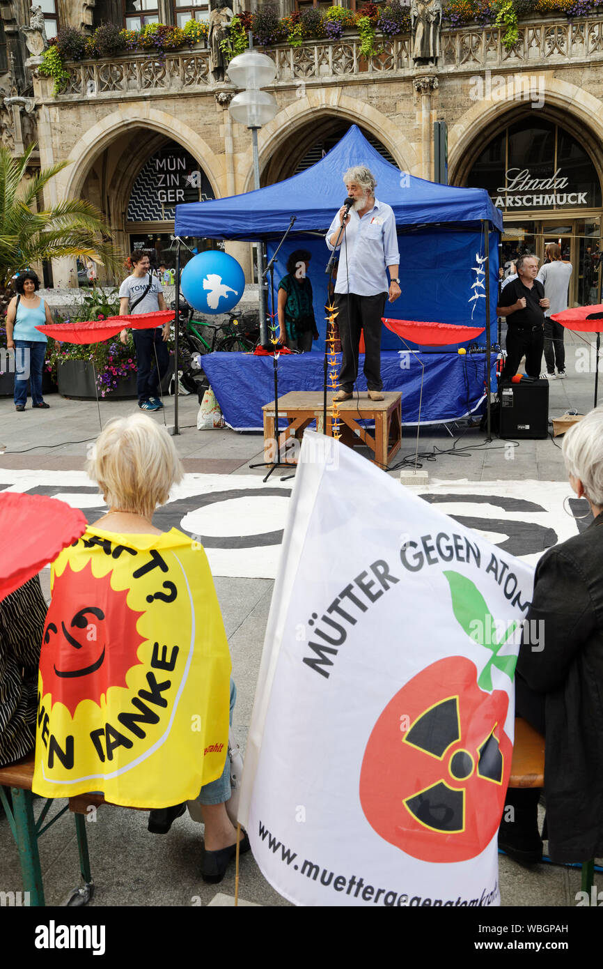 Munich, Germany. 6th Aug, 2019. Rally 'Our future - Without nuclear weapons, Europe must not become a nuclear battlefield' on 6 August 2019. Stock Photo