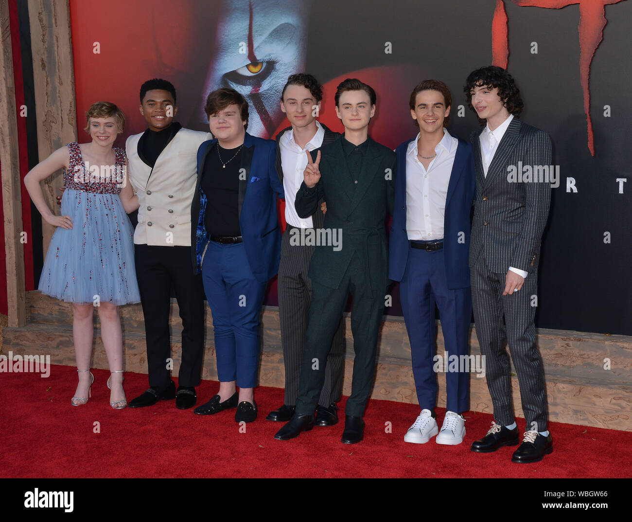 Finn wolfhard jack grazer hi-res stock photography and images - Alamy