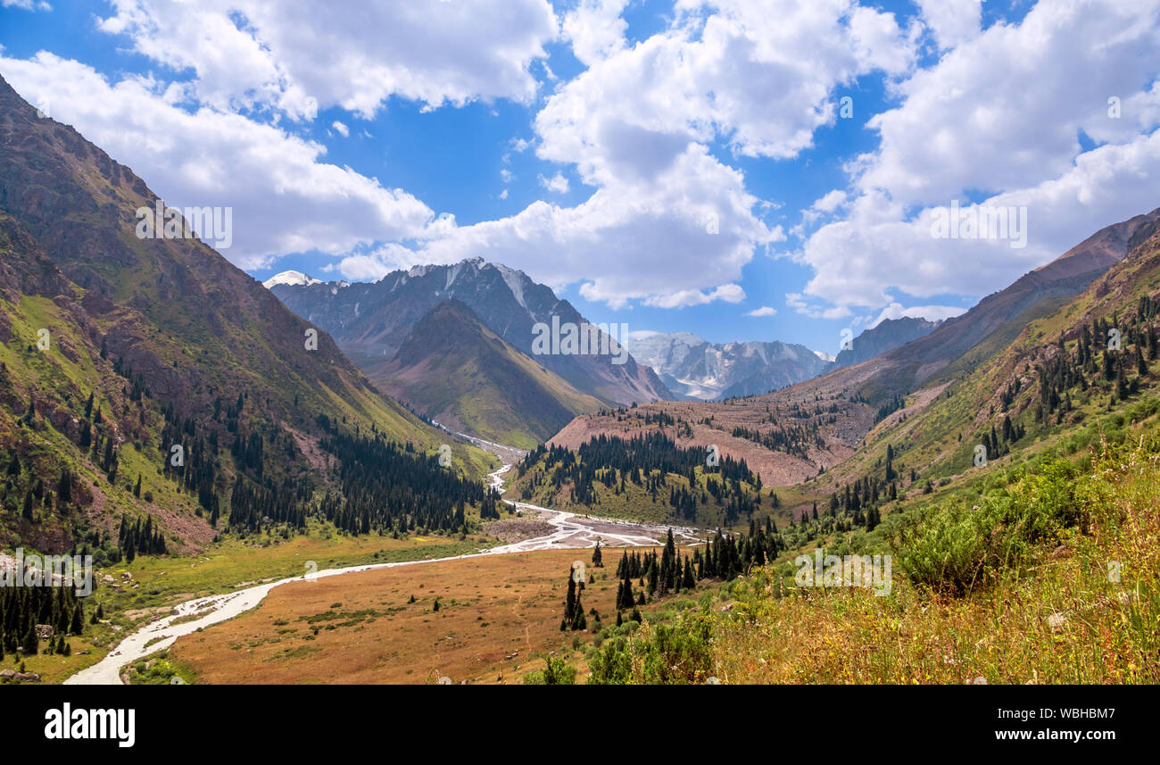 Tianshan Mountains Rivers Tian shan mountains hi-res stock photography and images - Alamy