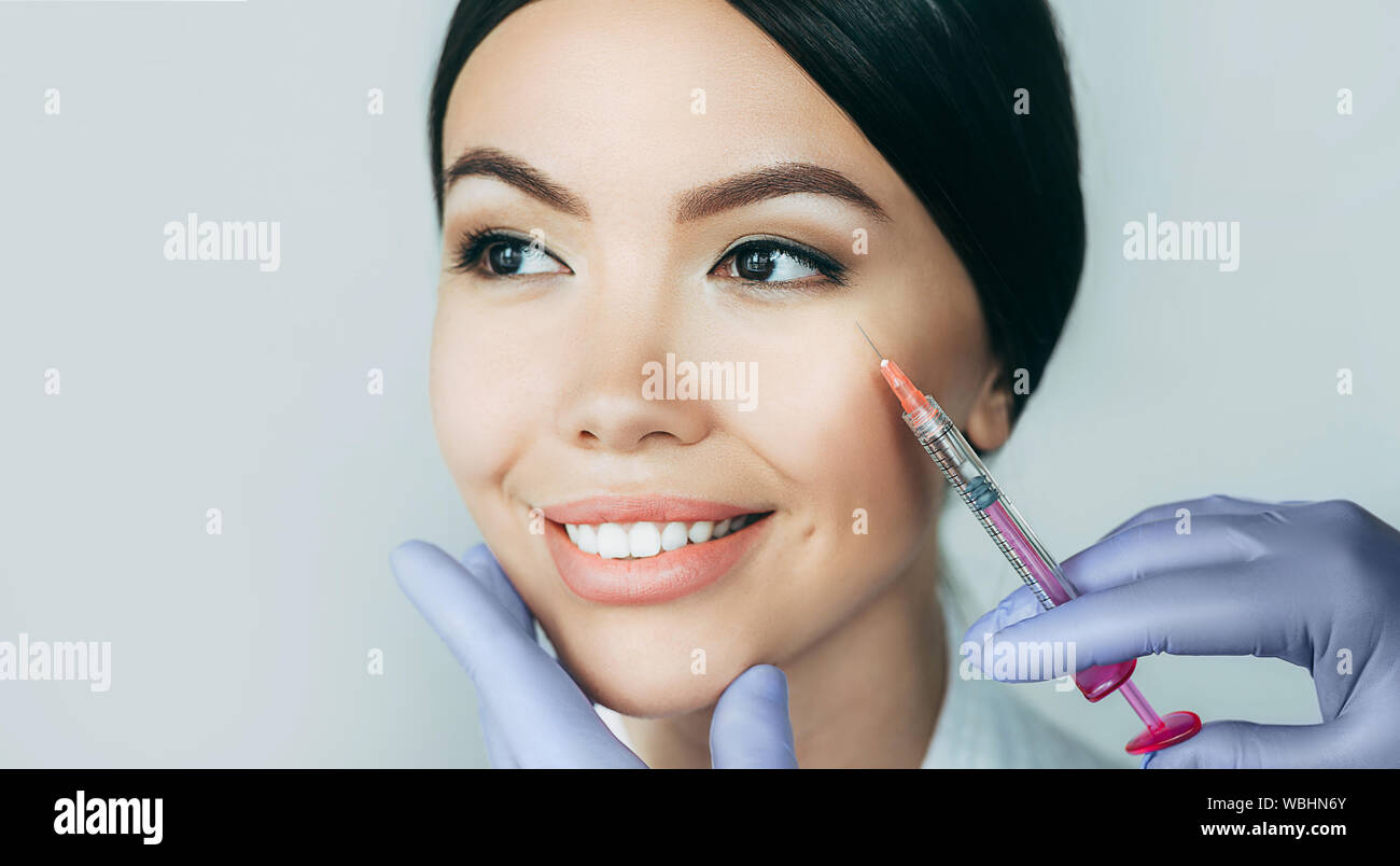 Intramuscular injection hires stock photography and images Alamy