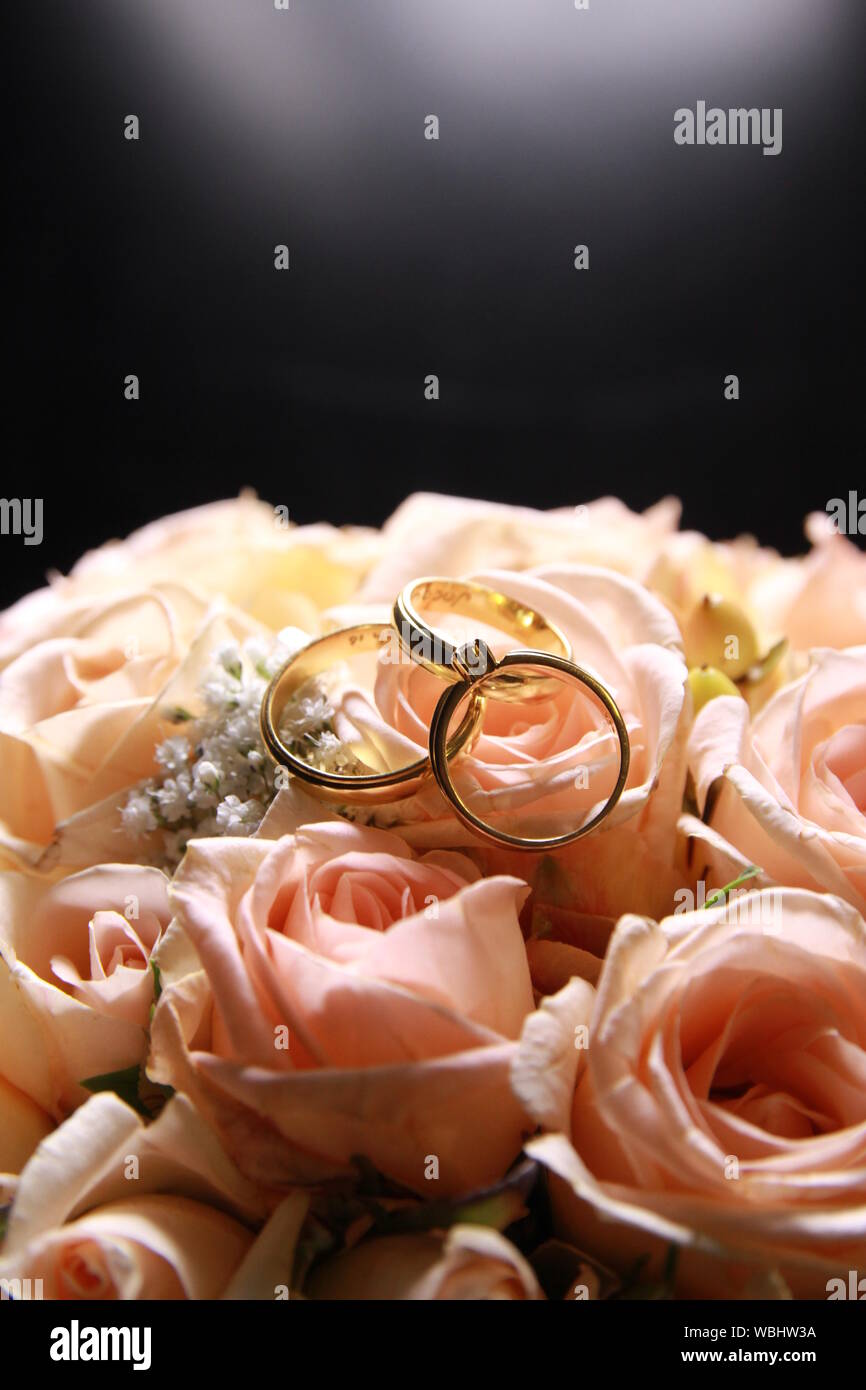 Rings And Roses High Resolution Stock Photography And Images Alamy