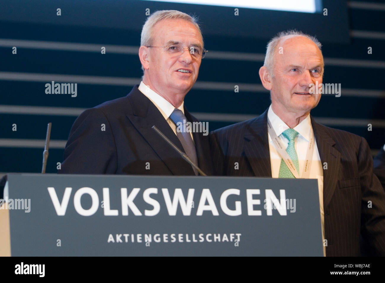 Hamburg, Deutschland. 27th Aug, 2019. Ferdinand PIECH died at the age of 82 years. Archive photo; Martin WINTERKORN, Management Chairman, and Ferdinand PIECH, Chairman of the Supervisory Board, on the occasion of the Annual General Meeting of Volkswagen AG on April 19, 2007 in Hamburg | usage worldwide Credit: dpa/Alamy Live News Stock Photo