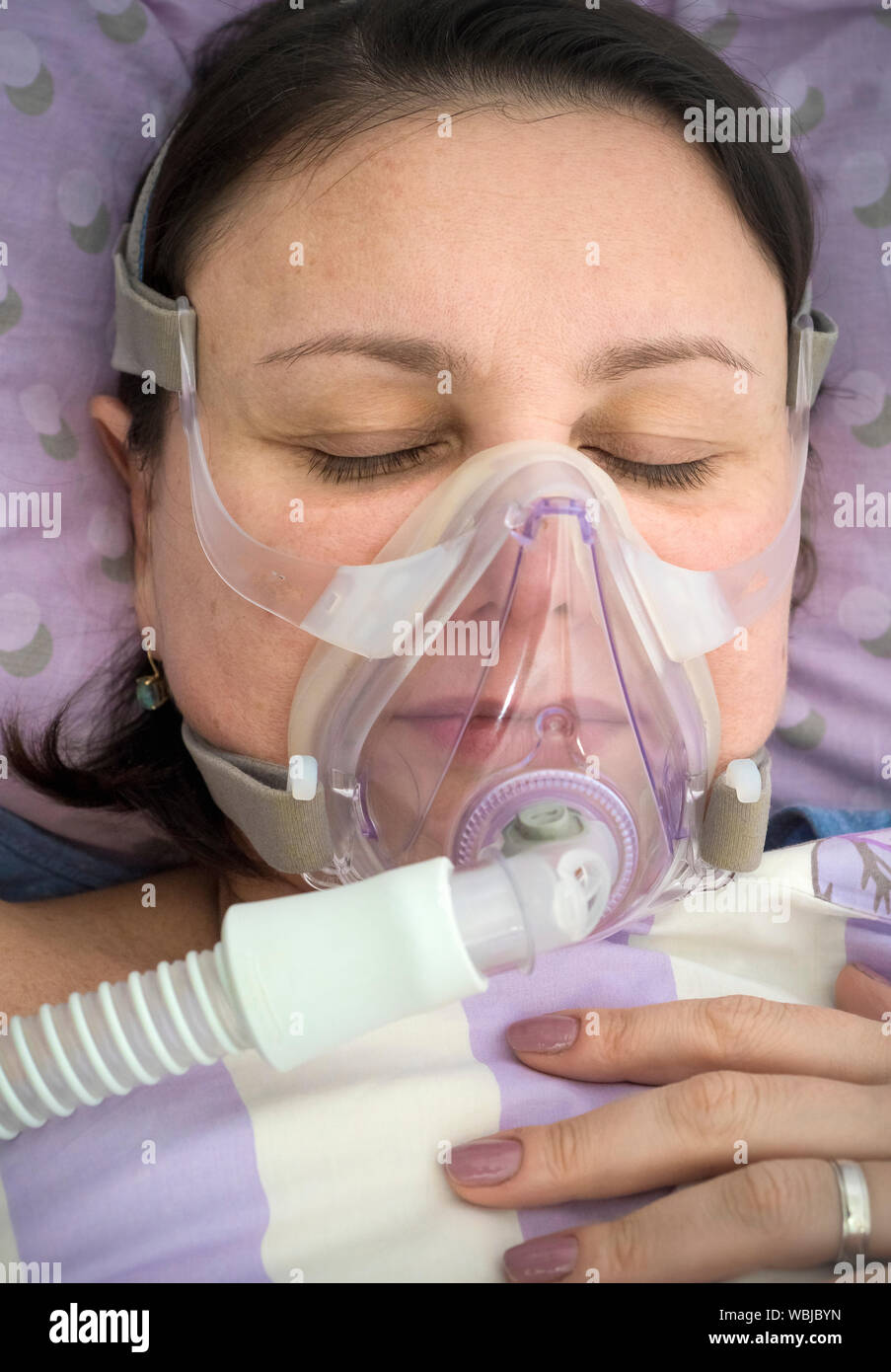 Mask women sleeping hires stock photography and images Alamy