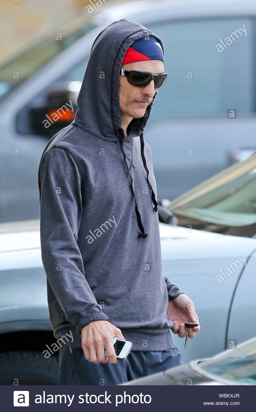 Austin Tx Actor And Father Of Two Matthew Mcconaughey Keeps Working On His Daily Workout Routine Today After Dropping Off His Kids Levi And Vida At School Matthew Hit The Gym