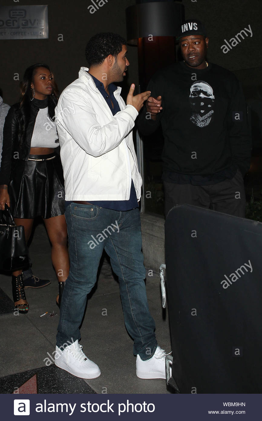 rapper tennis shoes