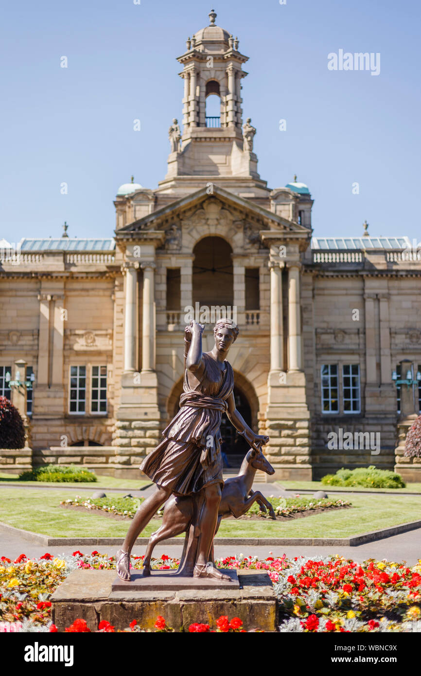 Statue of Diana The Huntress in front of Cartwright Hall, the civic art