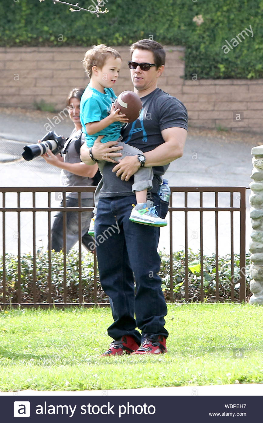 Beverly Hills Ca Mark Wahlberg Enjoys A Relaxing Day At The
