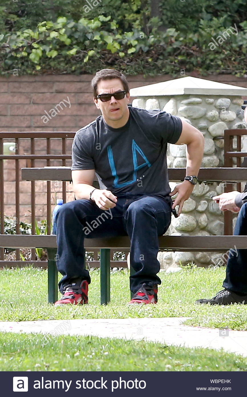 Beverly Hills Ca Mark Wahlberg Enjoys A Relaxing Day At The