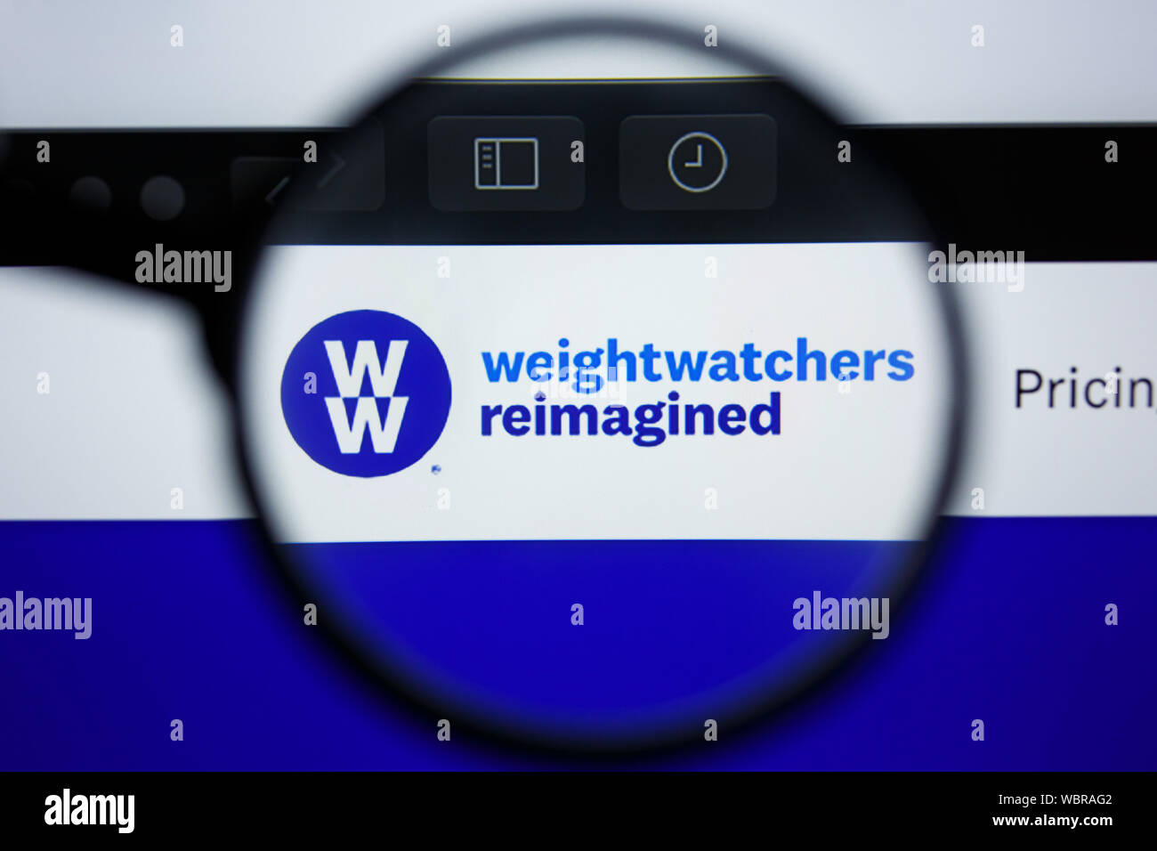 Los Angeles, California, USA - 21 Jule 2019: Illustrative Editorial of weightwatchers.com website homepage. weightwatchers REIMAGINED logo visible on display screen. Stock Photo