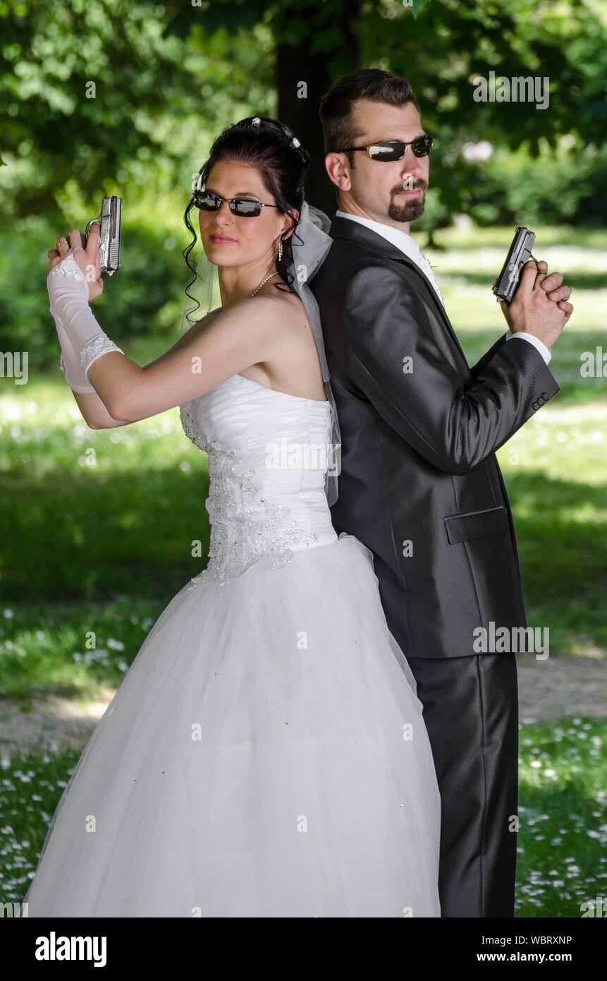 Women holding guns hires stock photography and images Alamy