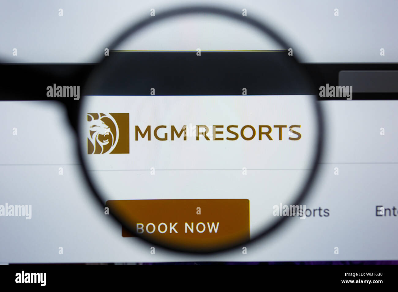 Los Angeles, California, USA - 21 Jule 2019: Illustrative Editorial of MGM RESORTS website homepage. MGMRESORTS.COM logo visible on display screen. Stock Photo