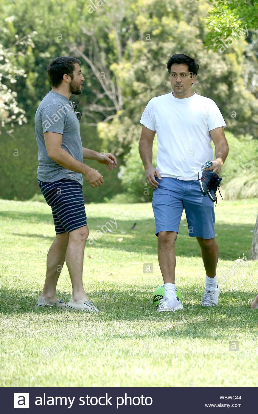 Beverly Hills Ca Actor Jonathan Togo And Diora Baird Get In Some Family Time At The Park In Beverly Hills This Afternoon They Enjoyed A Relaxing Day Lounging Around Chatting And Beverly Hills Ca Actor Jonathan Togo And Diora Baird Get In Some Family Time At The Park In Beverly Hills This Afternoon They Enjoyed A Relaxing Day Lounging Around Chatting And