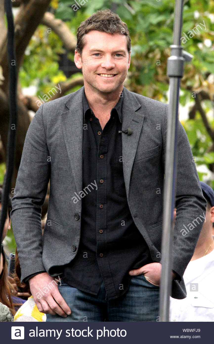 grey jeans blue shirt