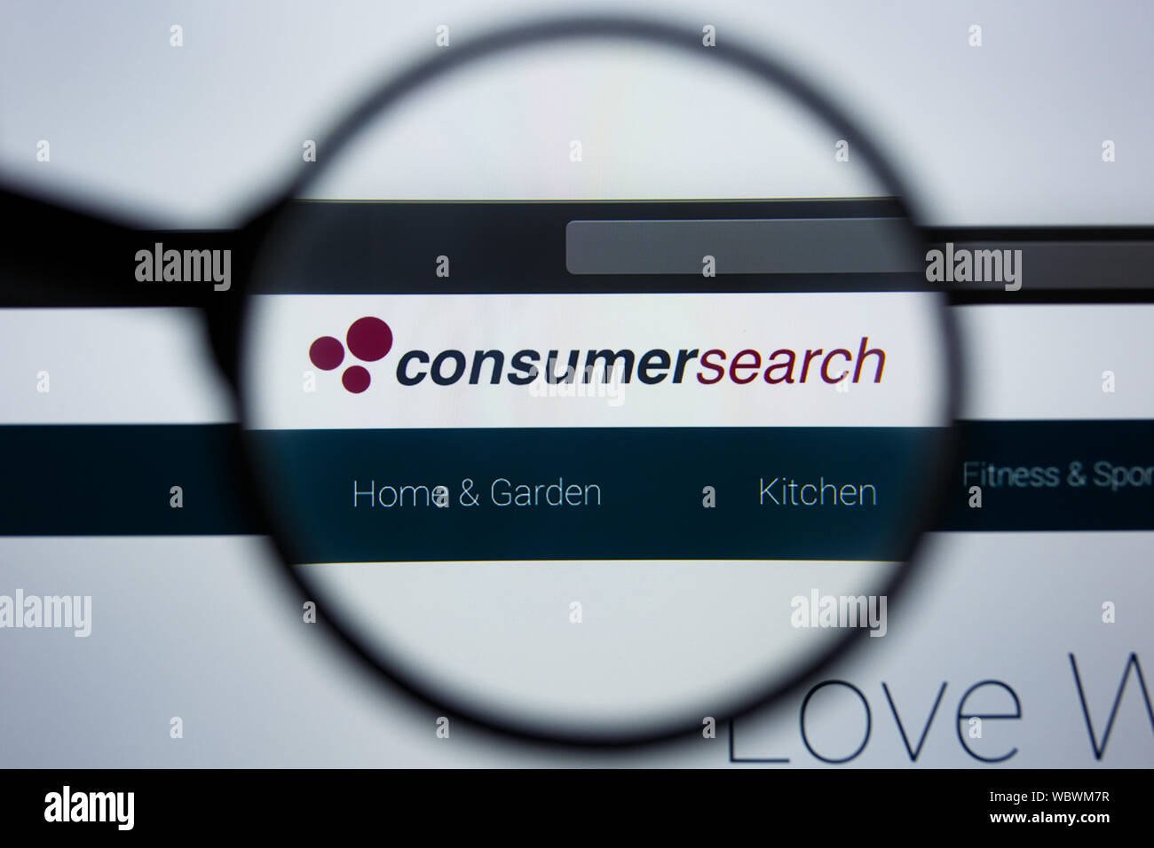 Los Angeles, California, USA - 21 Jule 2019: Illustrative Editorial of CONSUMERSEARCH.COM website homepage. CONSUMER SEARCH logo visible on display screen. Stock Photo