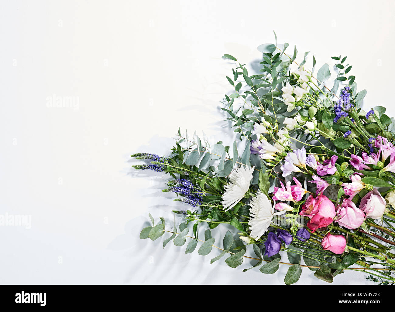 Laying down flowers hires stock photography and images Alamy