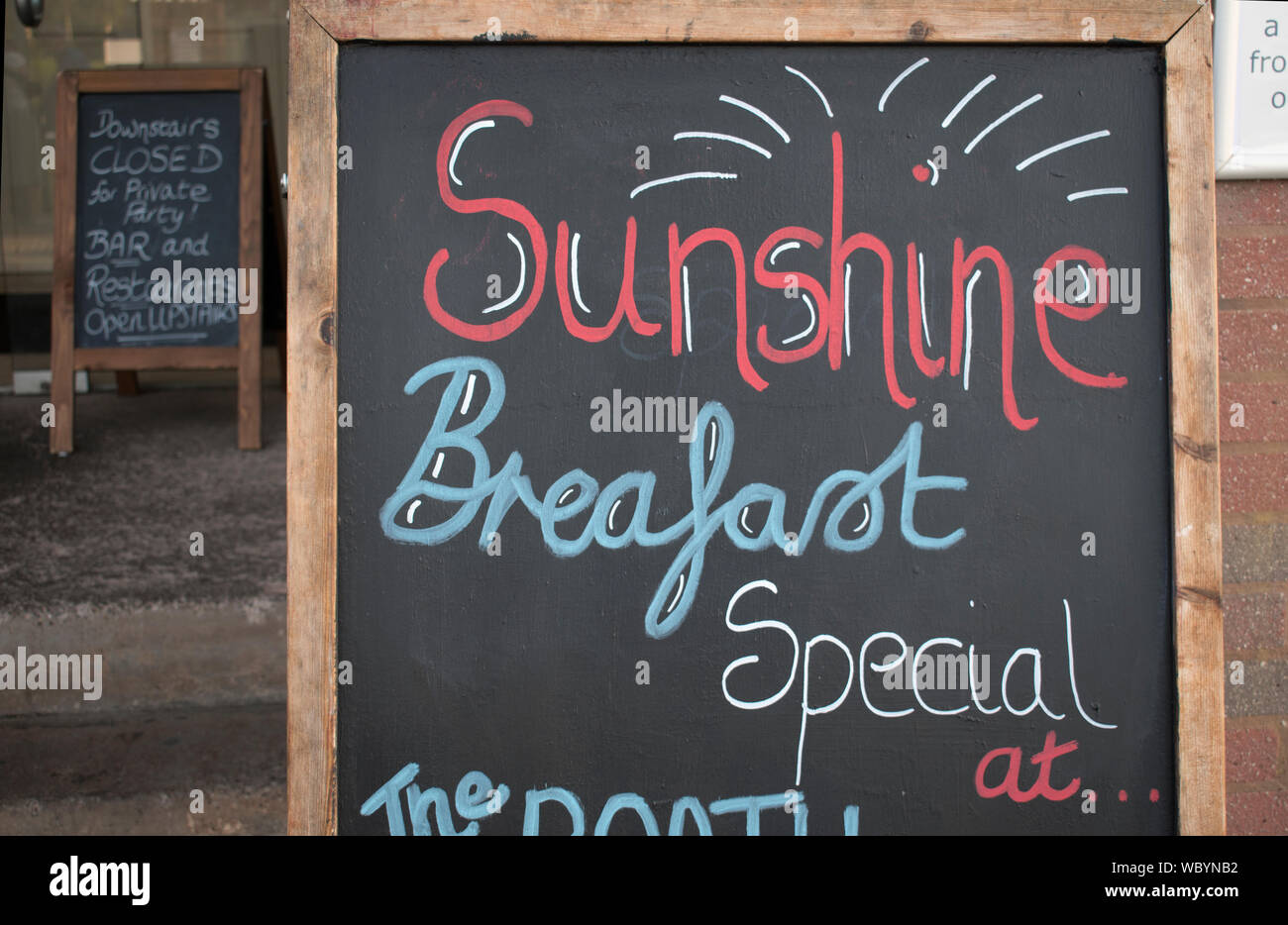 Bad spelling mistake on notice board English language Breakfast spelt