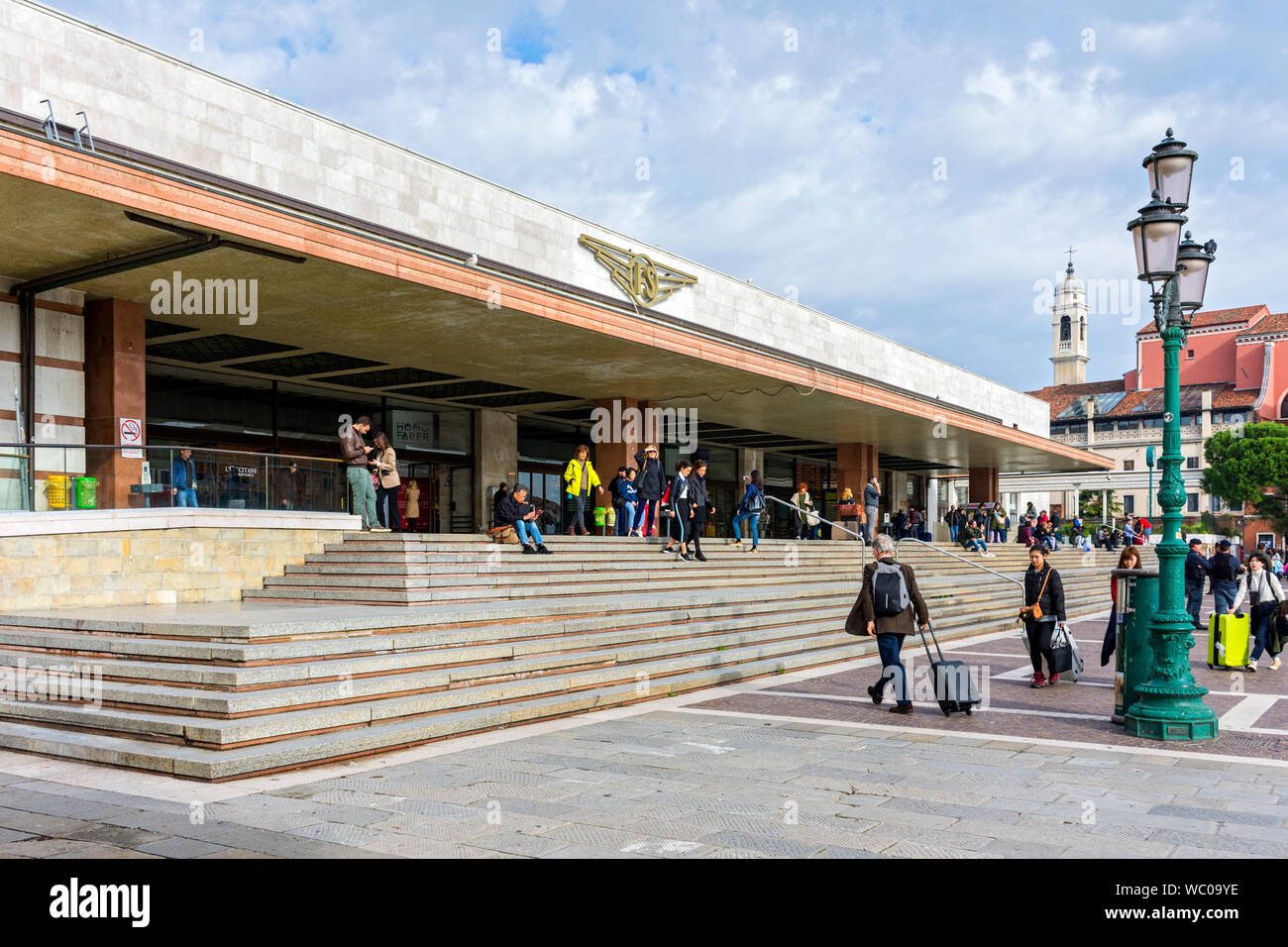 Stazione di europe railway hires stock photography and images Alamy