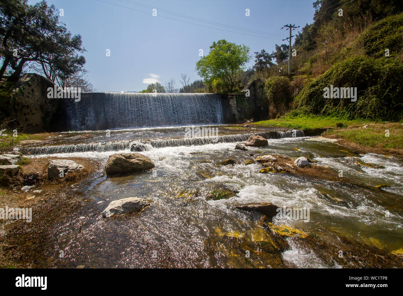 Rock waterfalls hi-res stock photography and images - Alamy